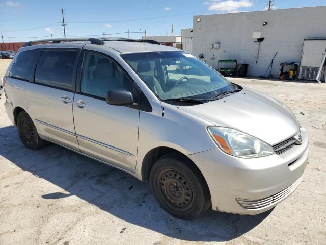 2004 Toyota Sienna CE