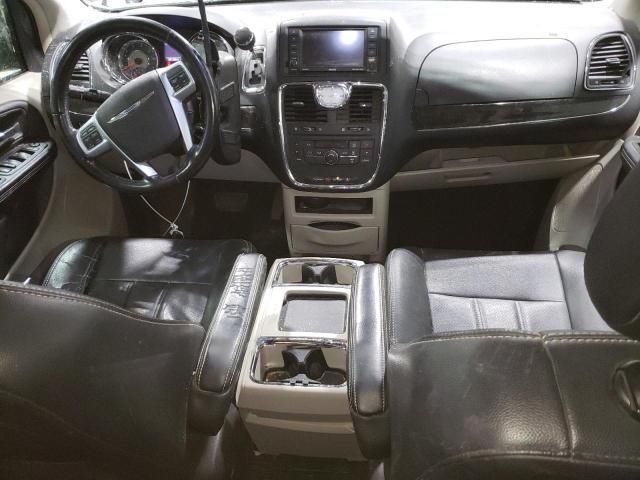 2012 Chrysler Town & Country Touring