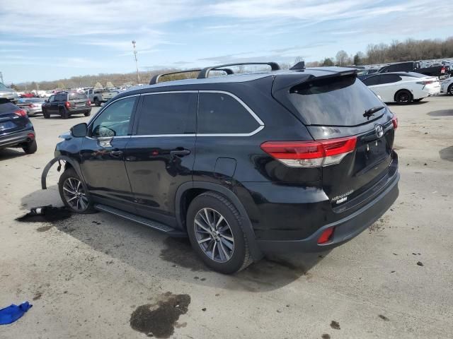 2019 Toyota Highlander SE