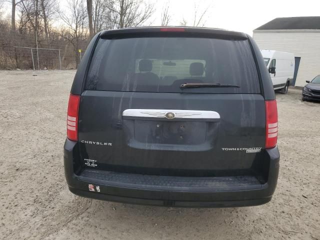 2010 Chrysler Town & Country Touring