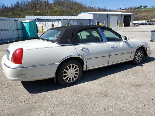 2006 Lincoln Town Car Signature