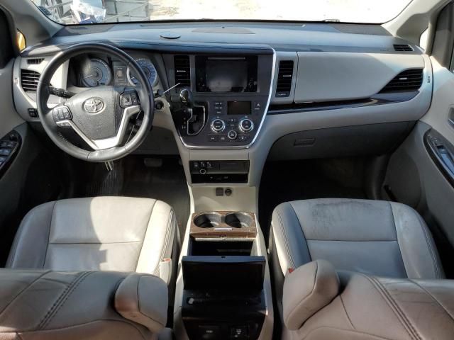 2015 Toyota Sienna XLE