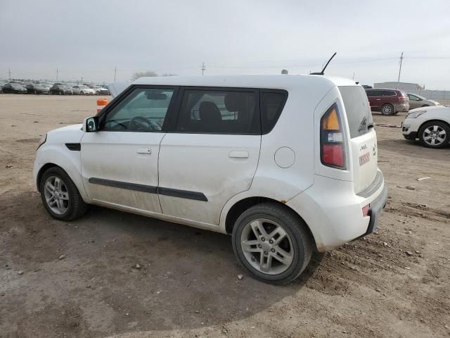 2010 KIA Soul +