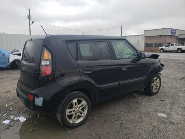 2010 KIA Soul +