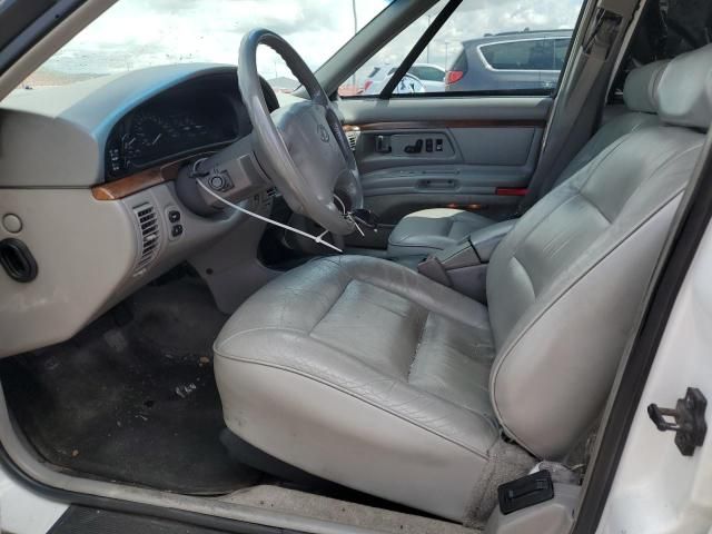 1998 Oldsmobile 88 Base