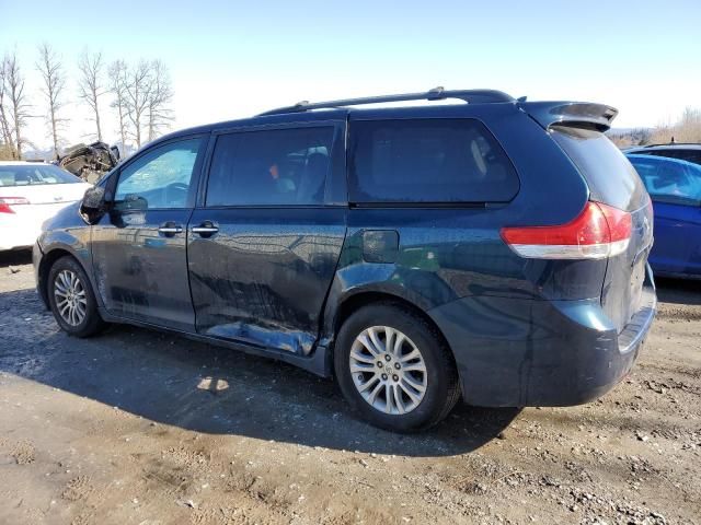 2011 Toyota Sienna XLE