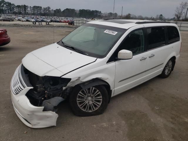 2014 Chrysler Town & Country Touring L