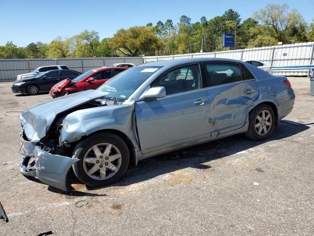 2005 Toyota Avalon XL