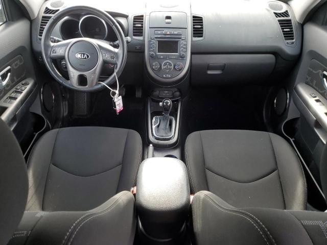 2013 KIA Soul +