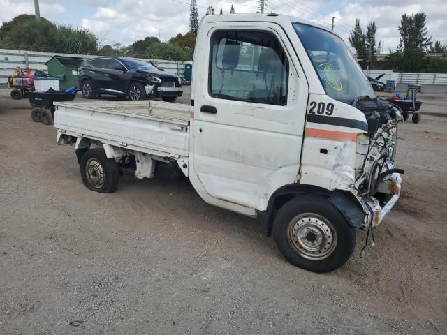 2005 Suzuki Carry