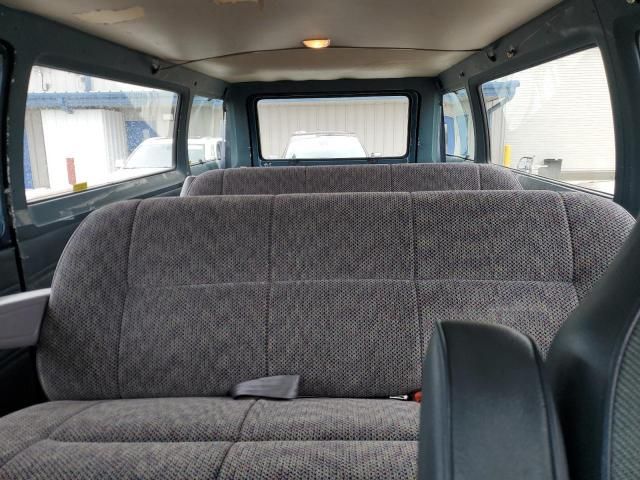 1996 Dodge RAM Wagon B3500