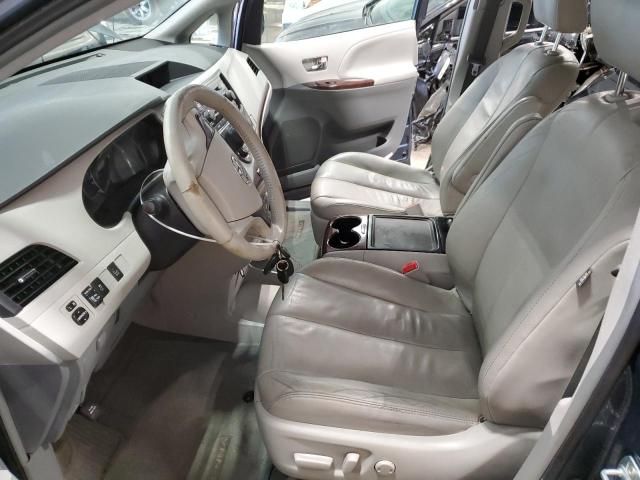 2014 Toyota Sienna XLE