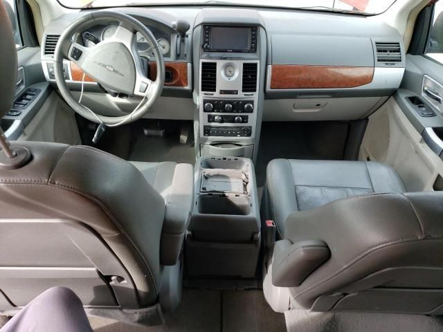 2008 Chrysler Town & Country Touring