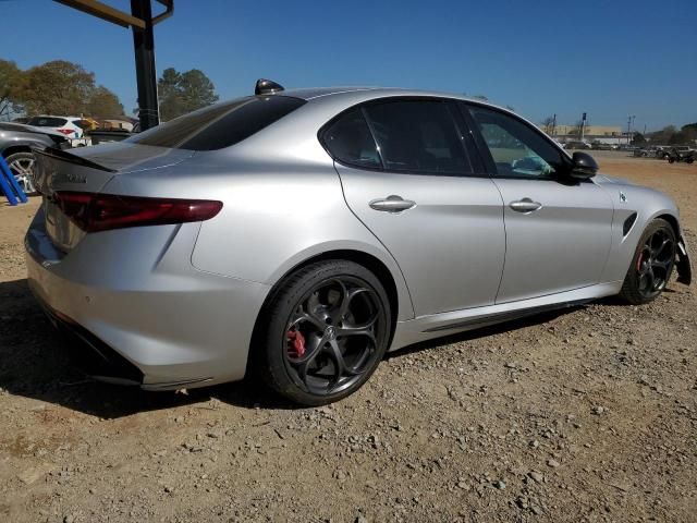 2017 Alfa Romeo Giulia Quadrifoglio