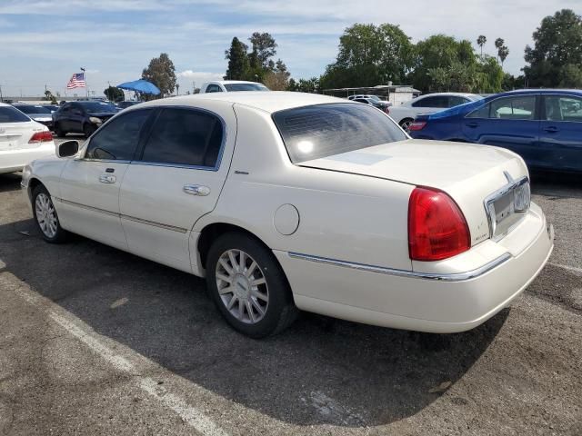 2007 Lincoln Town Car Signature