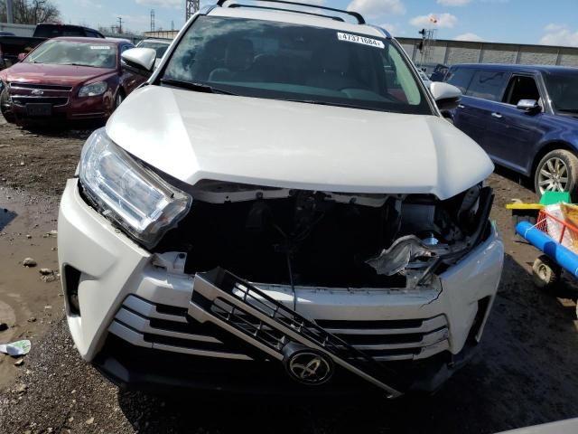 2018 Toyota Highlander SE