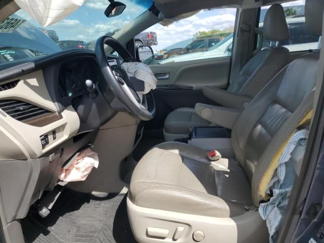 2015 Toyota Sienna XLE