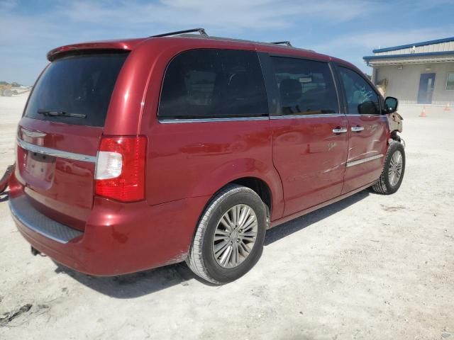 2016 Chrysler Town & Country Touring L