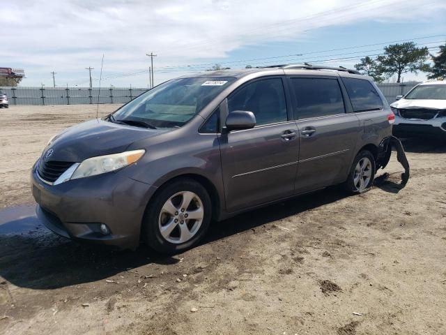 2012 Toyota Sienna LE