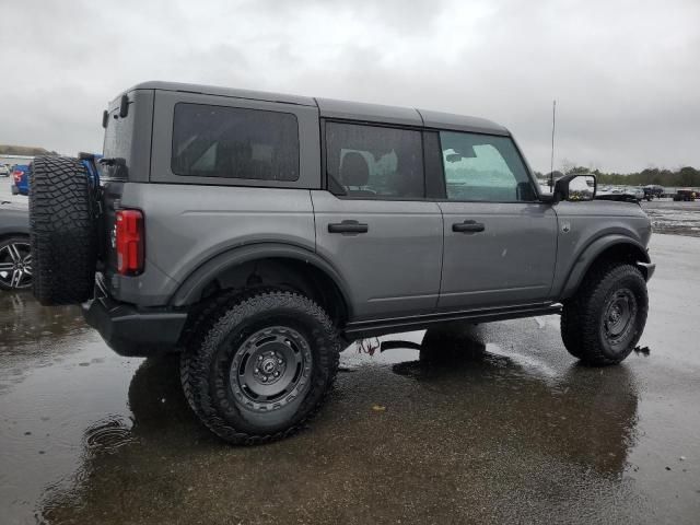 2021 Ford Bronco Base