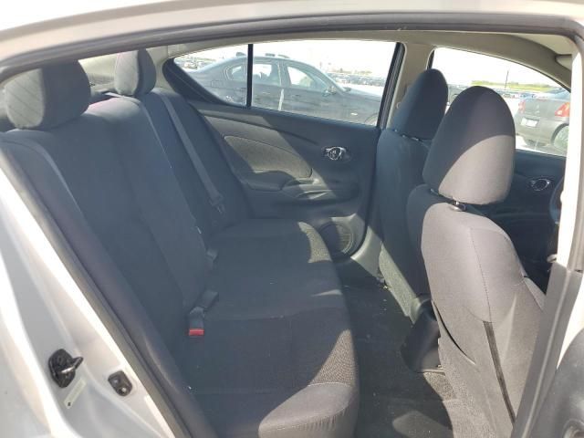 2013 Nissan Versa S