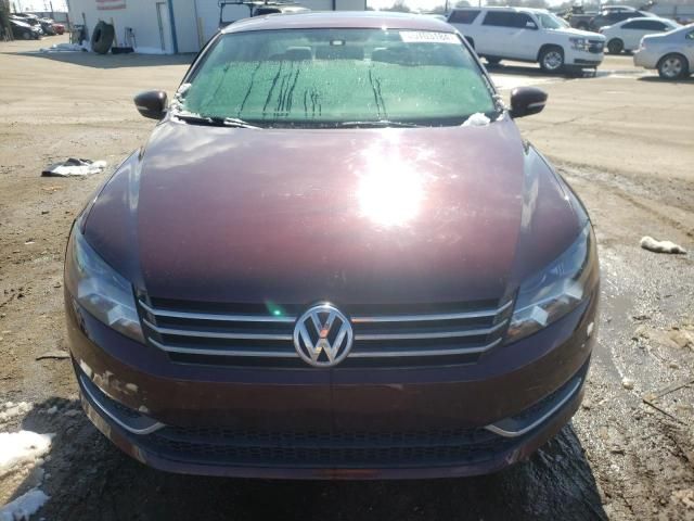 2014 Volkswagen Passat SE