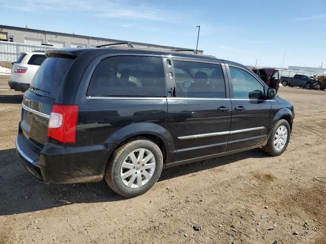 2016 Chrysler Town & Country Touring