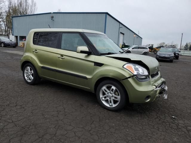 2011 KIA Soul +