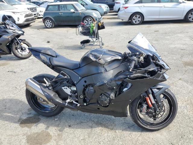 2024 Kawasaki ZX1002 M