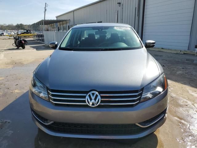 2014 Volkswagen Passat S