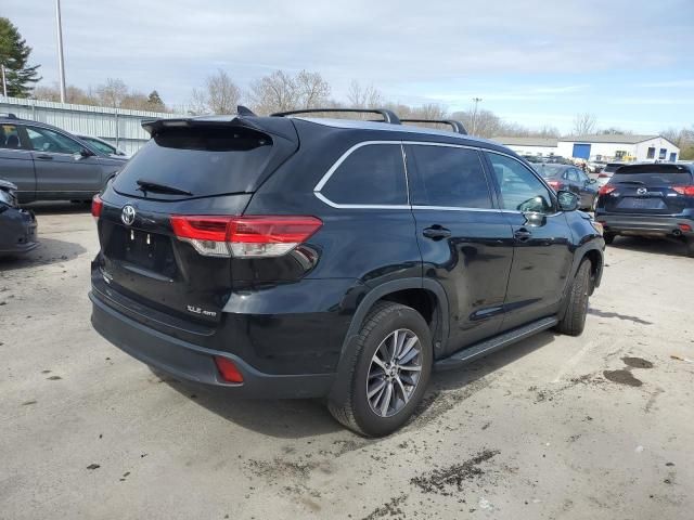 2019 Toyota Highlander SE