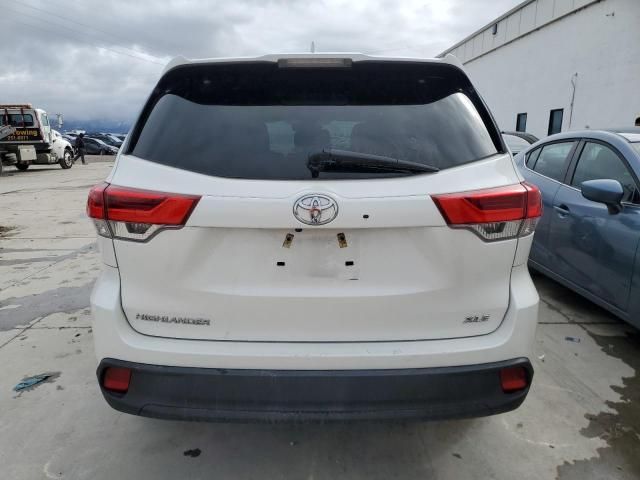 2018 Toyota Highlander SE