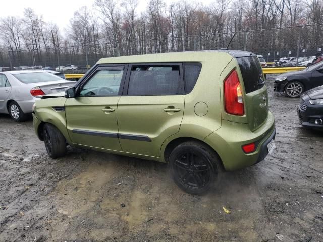 2013 KIA Soul +