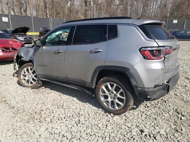 2023 Jeep Compass Latitude LUX