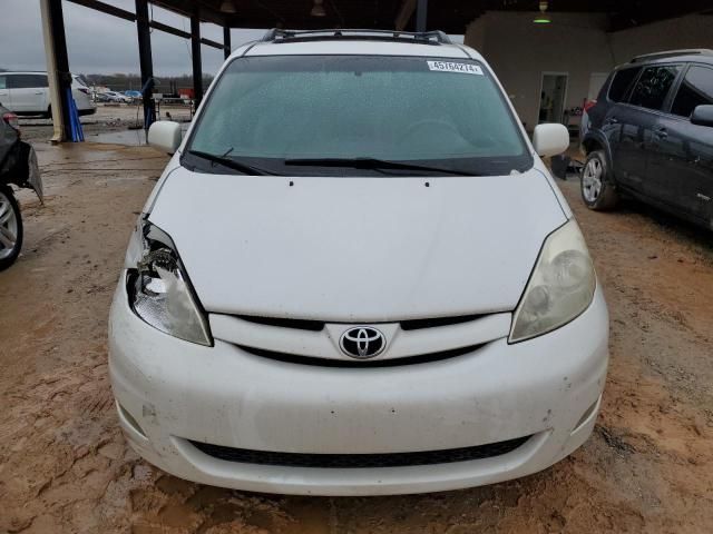 2007 Toyota Sienna XLE