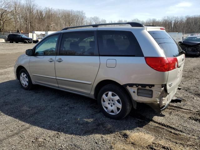 2006 Toyota Sienna LE