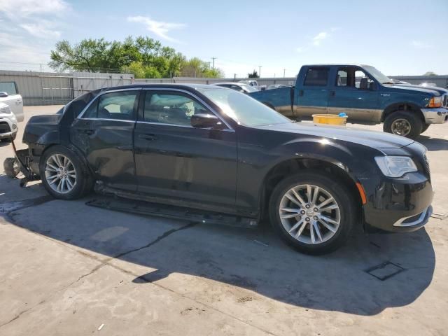 2018 Chrysler 300 Touring