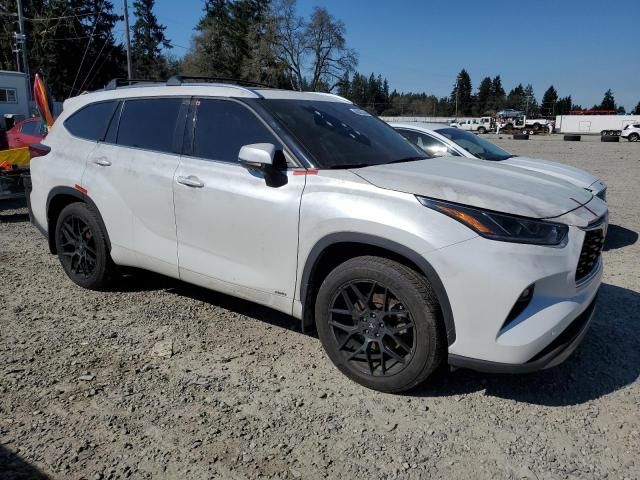 2022 Toyota Highlander Hybrid Platinum