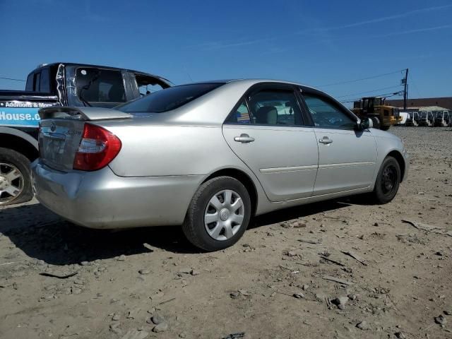 2004 Toyota Camry LE