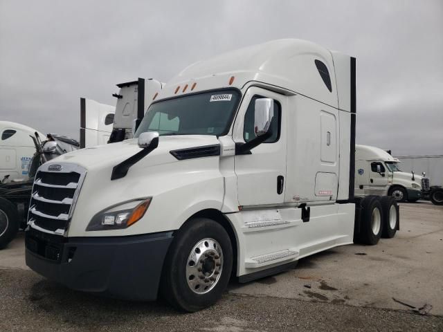 2018 Freightliner Cascadia 126