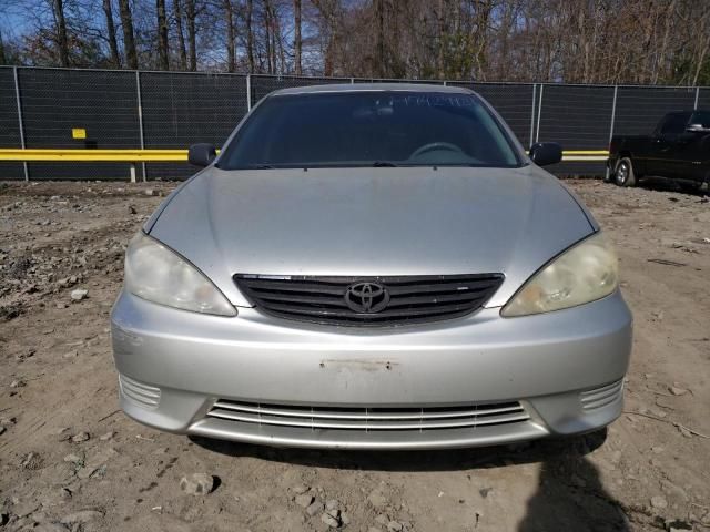 2005 Toyota Camry LE