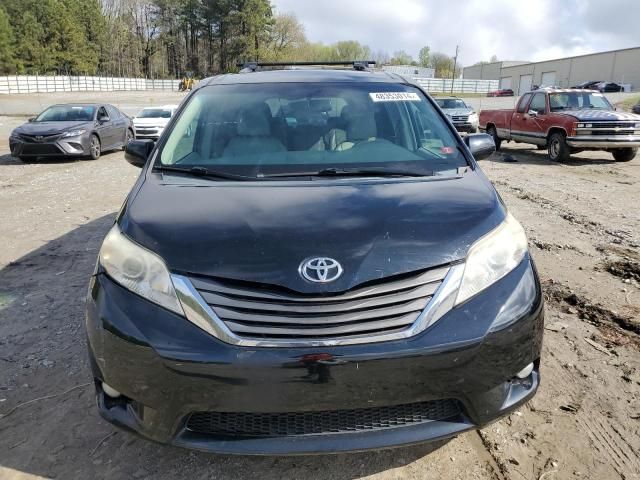 2011 Toyota Sienna XLE