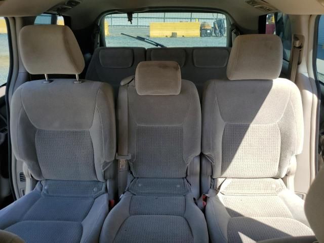 2009 Toyota Sienna CE