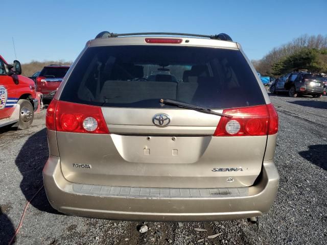 2006 Toyota Sienna CE