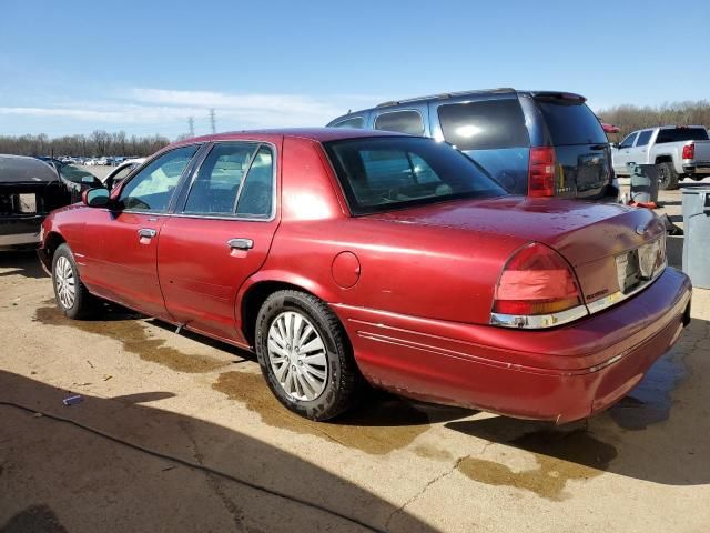 2000 Ford Crown Victoria