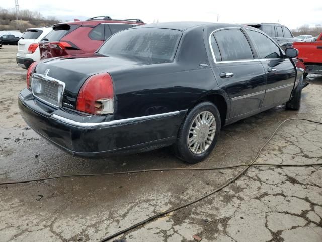 2008 Lincoln Town Car Signature Limited