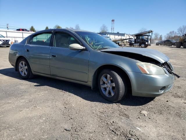 2002 Nissan Altima Base