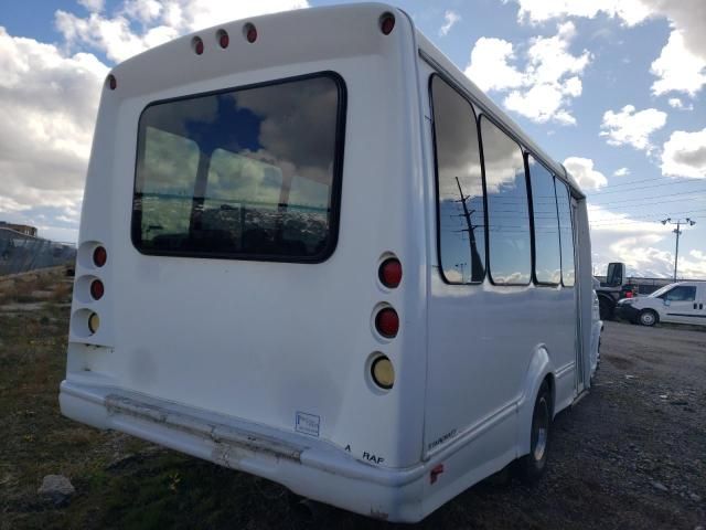 2007 Ford Econoline E350 Super Duty Cutaway Van