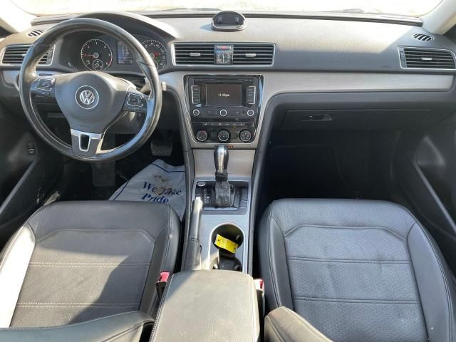 2014 Volkswagen Passat SE