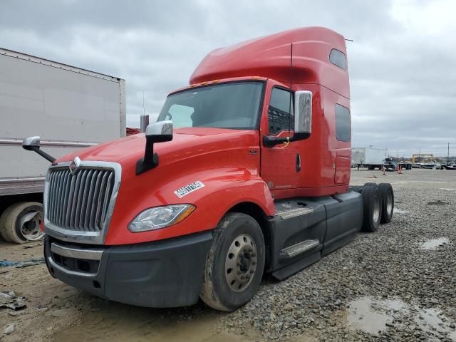 2018 International LT625